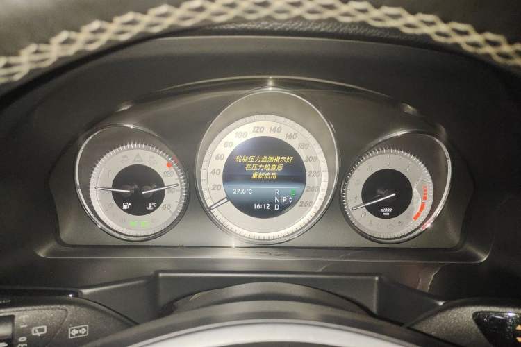 Used Mercedes-Benz GLK-Class 2013 Facelift GLK 300 4MATIC Luxury Edition Instrument Cluster