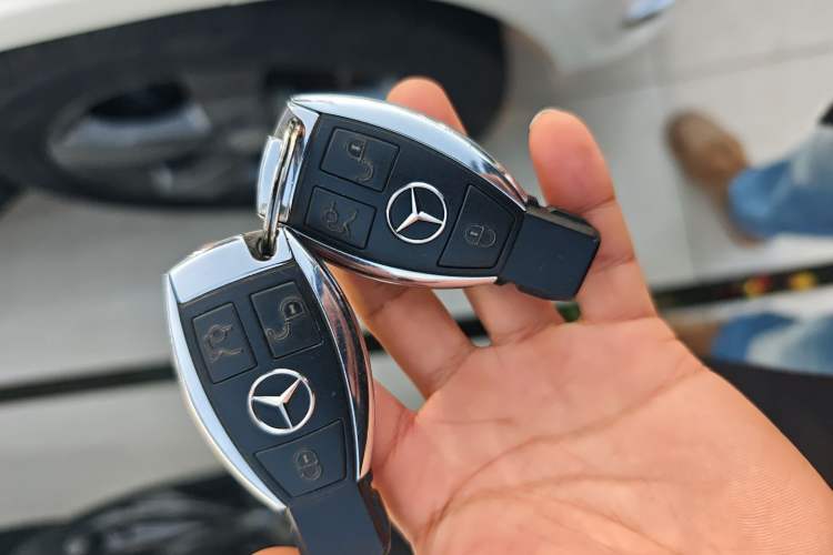 Used Mercedes-Benz GLK-Class 2013 GLK 300 4MATIC Dynamic Sunroof Model Interior 1