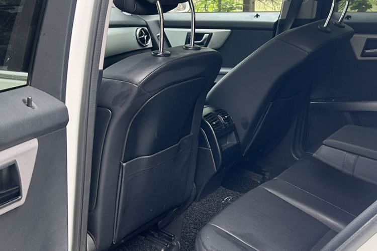 Used Mercedes-Benz GLK-Class 2013 Facelift GLK 300 4MATIC Fashion Edition Interior 2
