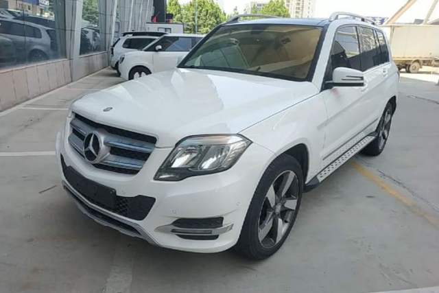 Used Mercedes-Benz GLK-Class 2013 GLK 300 4MATIC Dynamic Sunroof Model
