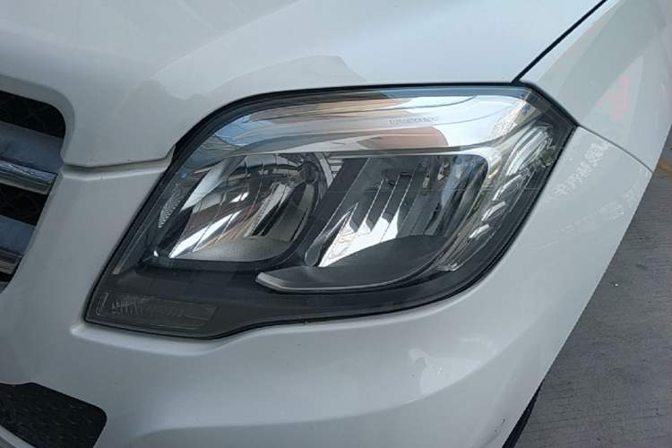 Used Mercedes-Benz GLK-Class 2013 GLK 300 4MATIC Dynamic Sunroof Model Left Front Headlight