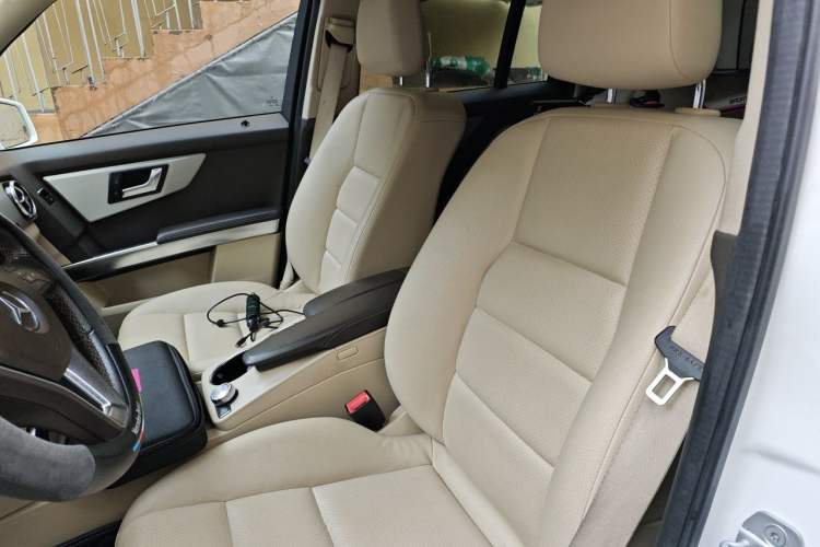 Used Mercedes-Benz GLK-Class 2013 GLK 300 4MATIC Dynamic Edition Left Front Seat