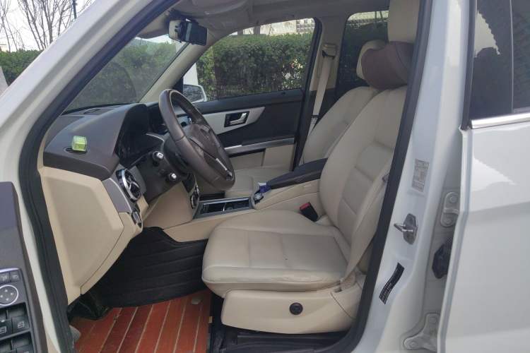 Used Mercedes-Benz GLK-Class 2013 Facelift GLK 300 4MATIC Fashion Edition Left Front Seat