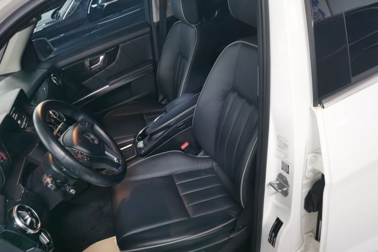 Used Mercedes-Benz GLK-Class 2013 Facelift GLK 300 4MATIC Luxury Edition Left Front Seat