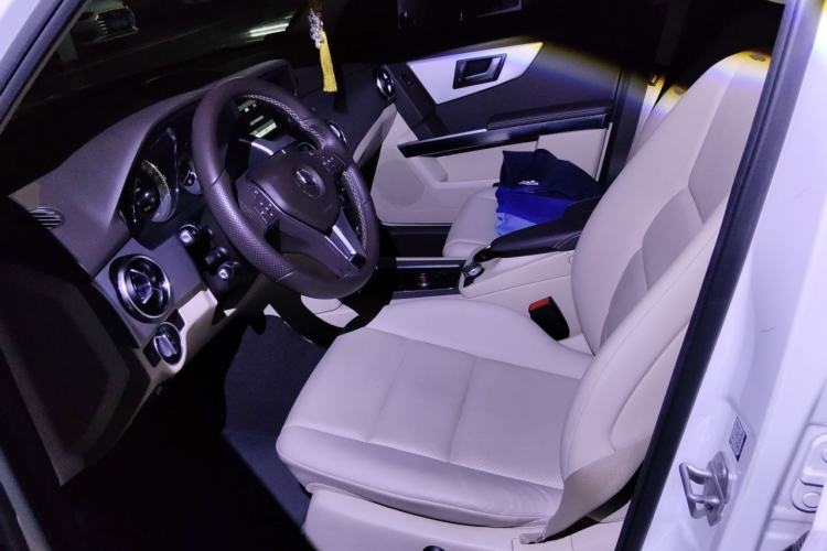 Used Mercedes-Benz GLK-Class 2013 GLK 300 4MATIC Luxury Model Left Front Seat