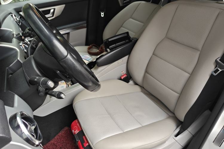 Used Mercedes-Benz GLK-Class 2013 GLK 300 4MATIC Fashion Model Left Front Seat