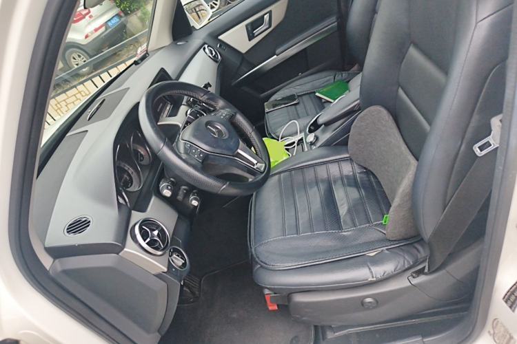 Used Mercedes-Benz GLK-Class 2013 GLK 300 4MATIC Fashion Model Left Front Seat