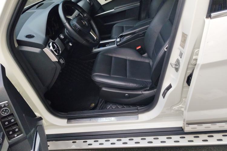 Used Mercedes-Benz GLK-Class 2013 Facelift GLK 300 4MATIC Fashion Edition Left Front Seat