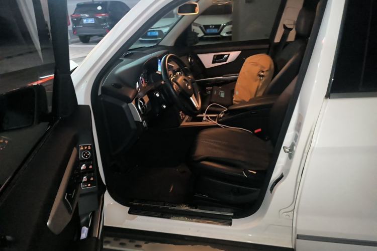 Used Mercedes-Benz GLK-Class 2013 GLK 300 4MATIC Dynamic Sunroof Model Left Front Seat