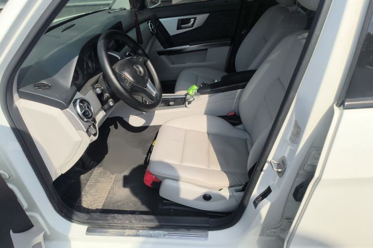 Used Mercedes-Benz GLK-Class 2013 GLK 300 4MATIC Fashion Model Left Front Seat