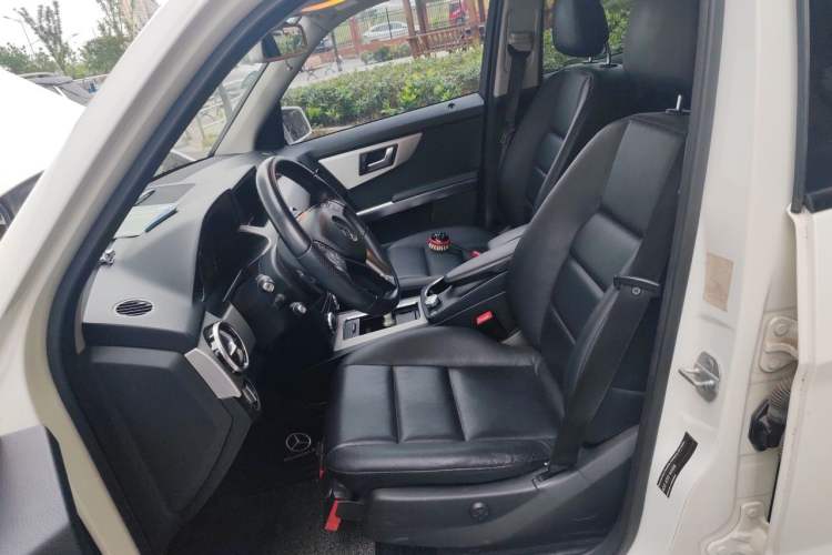 Used Mercedes-Benz GLK-Class 2013 GLK 300 4MATIC Dynamic Edition Left Front Seat