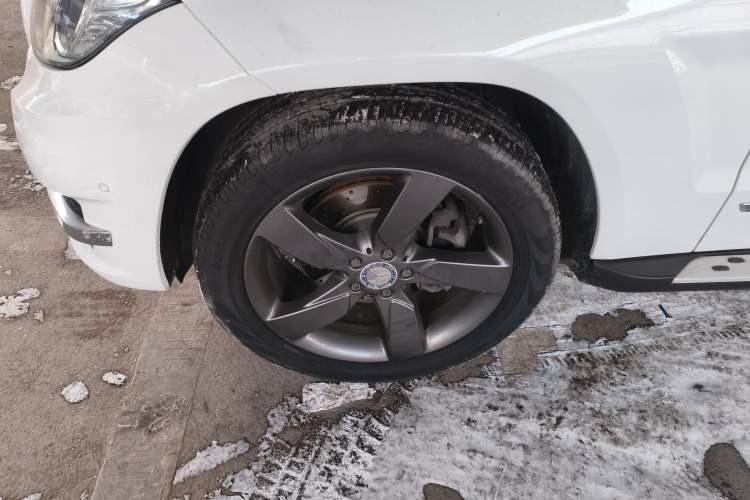 Used Mercedes-Benz GLK-Class 2013 GLK 300 4MATIC Dynamic Sunroof Model Left Front Wheel Hub