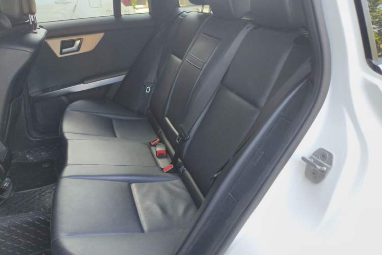 Used Mercedes-Benz GLK-Class 2013 Facelift GLK 300 4MATIC Fashion Edition Left Rear Seat