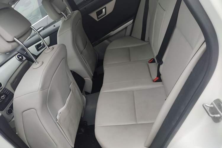 Used Mercedes-Benz GLK-Class 2013 GLK 300 4MATIC Dynamic Sunroof Model Left Rear Seat