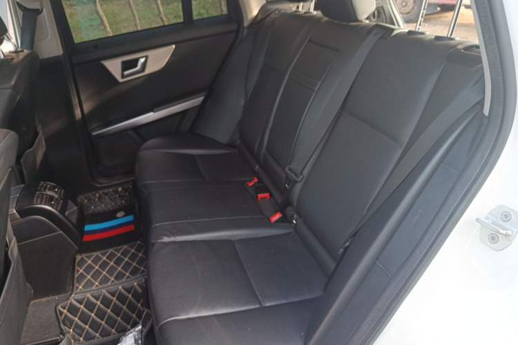 Used Mercedes-Benz GLK-Class 2013 GLK 300 4MATIC Dynamic Sunroof Model Left Rear Seat