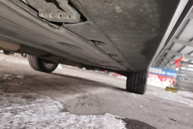 Used Mercedes-Benz GLK-Class 2013 GLK 300 4MATIC Dynamic Sunroof Model Left Side Sill