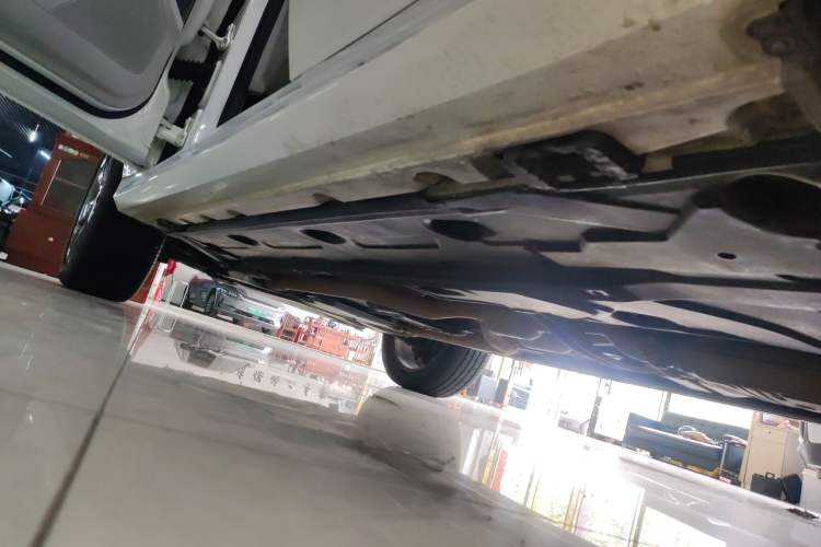 Used Mercedes-Benz GLK-Class 2013 GLK 300 4MATIC Dynamic Sunroof Model Left Side Sill