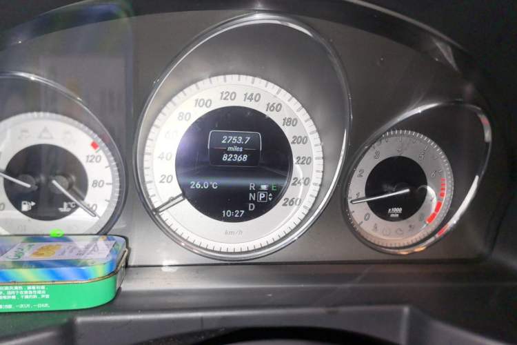 Used Mercedes-Benz GLK-Class 2013 GLK 300 4MATIC Fashion Model Odometer Close Up