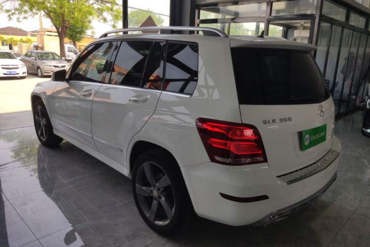 Used Mercedes-Benz GLK-Class 2013 GLK 300 4MATIC Dynamic Sunroof Model Rear Left 45 Deg