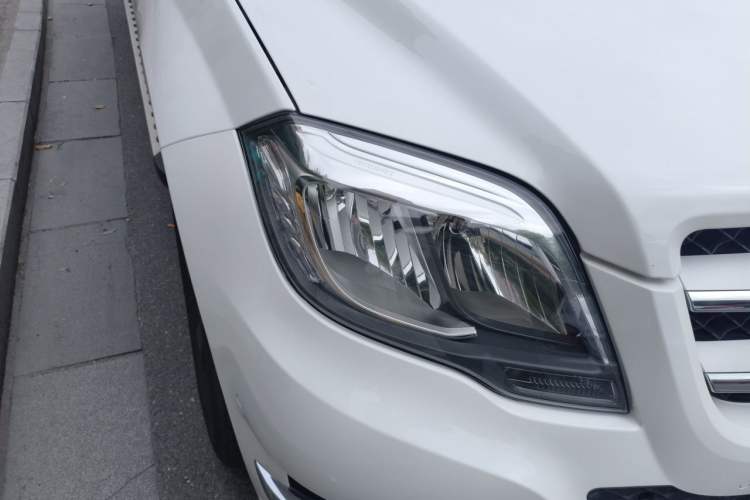 Used Mercedes-Benz GLK-Class 2013 GLK 300 4MATIC Dynamic Sunroof Model Right Front Headlight