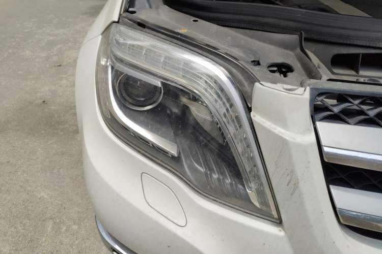 Used Mercedes-Benz GLK-Class 2013 GLK 300 4MATIC Luxury Model Right Front Headlight