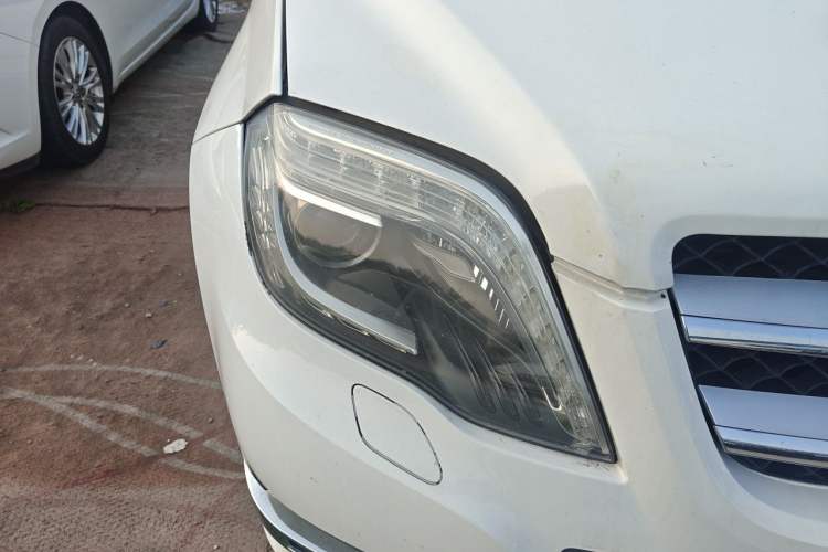 Used Mercedes-Benz GLK-Class 2013 GLK 300 4MATIC Fashion Model Right Front Headlight