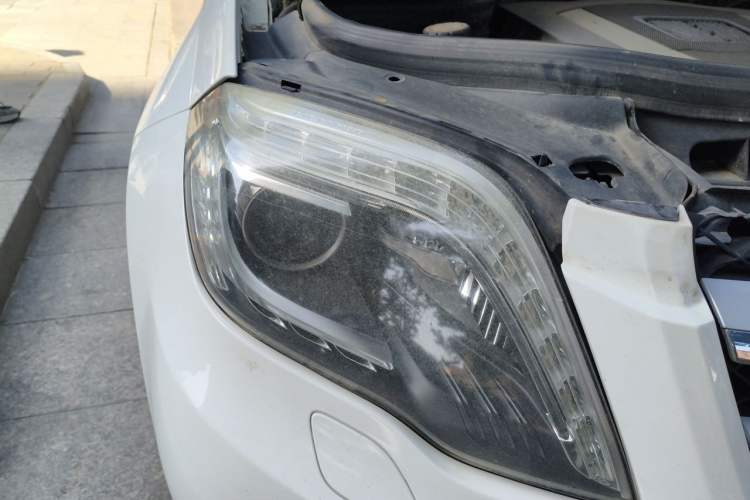 Used Mercedes-Benz GLK-Class 2013 Facelift GLK 300 4MATIC Fashion Edition Right Front Headlight