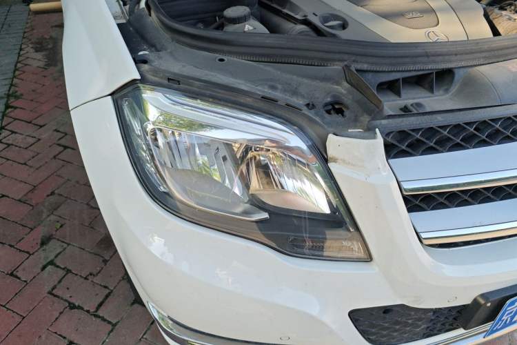Used Mercedes-Benz GLK-Class 2013 GLK 300 4MATIC Dynamic Sunroof Model Right Front Headlight