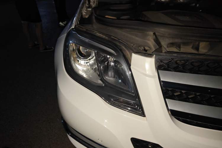 Used Mercedes-Benz GLK-Class 2013 GLK 300 4MATIC Dynamic Sunroof Model Right Front Headlight