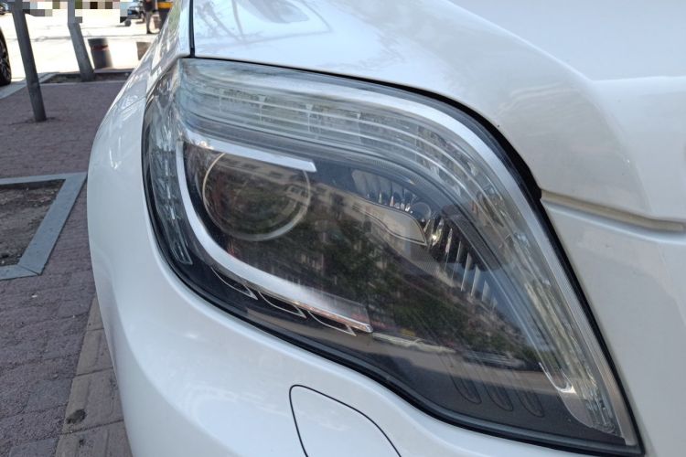 Used Mercedes-Benz GLK-Class 2013 Facelift GLK 300 4MATIC Luxury Edition Right Front Headlight