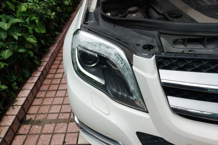 Used Mercedes-Benz GLK-Class 2013 GLK 300 4MATIC Luxury Model Right Front Headlight