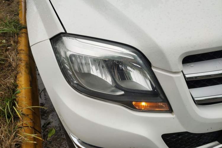 Used Mercedes-Benz GLK-Class 2013 GLK 300 4MATIC Dynamic Sunroof Model Right Front Headlight