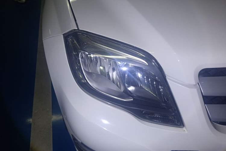 Used Mercedes-Benz GLK-Class 2013 GLK 300 4MATIC Dynamic Edition Right Front Headlight