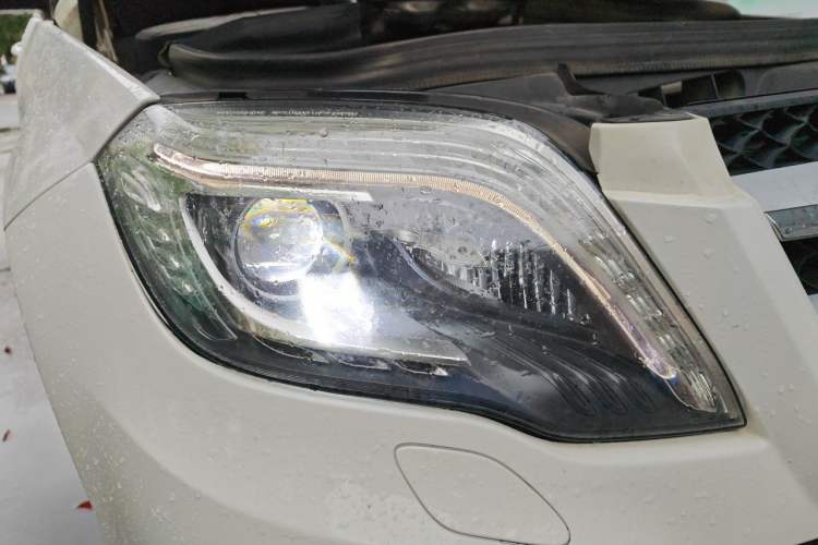 Used Mercedes-Benz GLK-Class 2013 Facelift GLK 300 4MATIC Fashion Edition Right Front Headlight