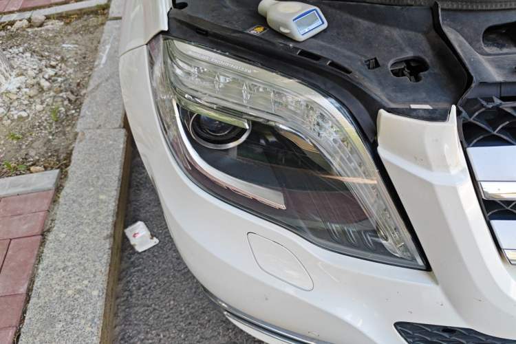 Used Mercedes-Benz GLK-Class 2013 Facelift GLK 300 4MATIC Luxury Edition Right Front Headlight