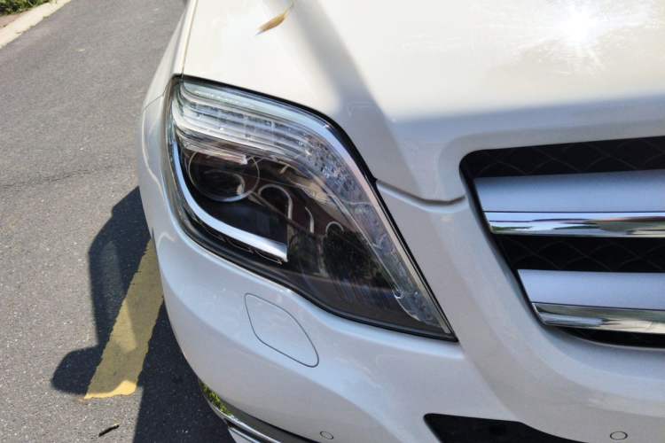 Used Mercedes-Benz GLK-Class 2013 GLK 300 4MATIC Luxury Model Right Front Headlight