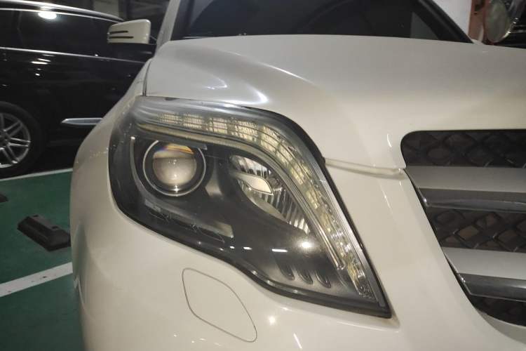 Used Mercedes-Benz GLK-Class 2013 Facelift GLK 300 4MATIC Luxury Edition Right Front Headlight