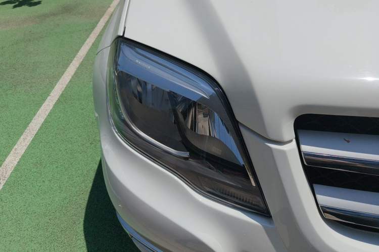 Used Mercedes-Benz GLK-Class 2013 GLK 300 4MATIC Dynamic Sunroof Model Right Front Headlight