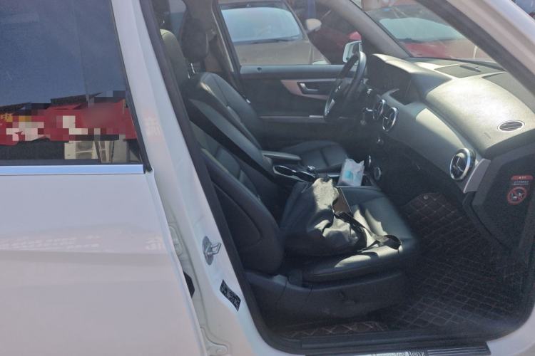 Used Mercedes-Benz GLK-Class 2013 GLK 300 4MATIC Dynamic Sunroof Model Right Front Seat