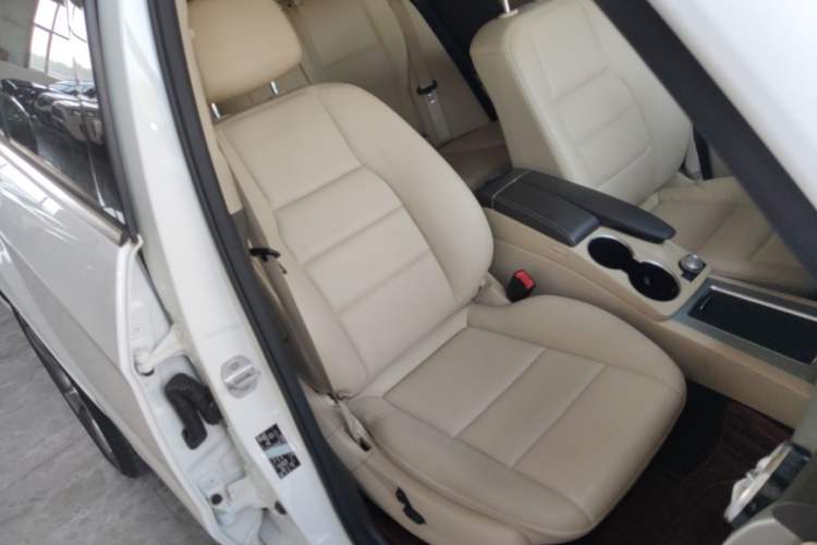 Used Mercedes-Benz GLK-Class 2013 GLK 300 4MATIC Dynamic Sunroof Model Right Front Seat
