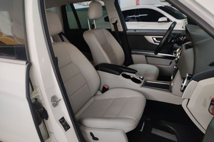 Used Mercedes-Benz GLK-Class 2013 GLK 300 4MATIC Dynamic Sunroof Model Right Front Seat