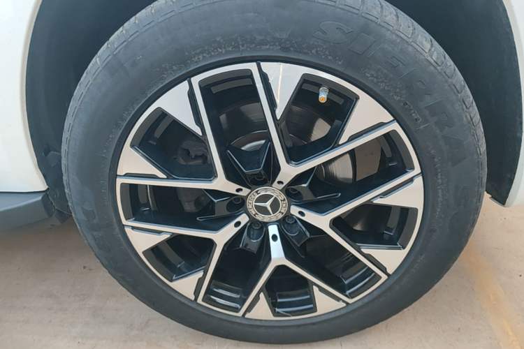 Used Mercedes-Benz GLK-Class 2013 GLK 300 4MATIC Dynamic Edition Right Front Wheel Hub