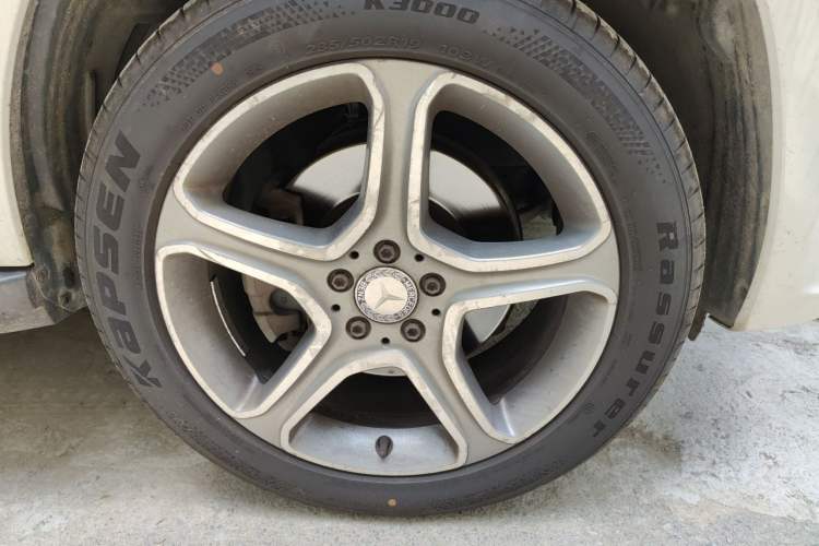 Used Mercedes-Benz GLK-Class 2013 GLK 300 4MATIC Luxury Model Right Front Wheel Hub