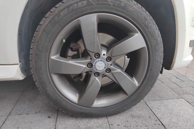 Used Mercedes-Benz GLK-Class 2013 GLK 300 4MATIC Dynamic Sunroof Model Right Front Wheel Hub