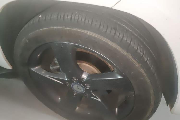 Used Mercedes-Benz GLK-Class 2013 Facelift GLK 300 4MATIC Fashion Edition Right Front Wheel Hub