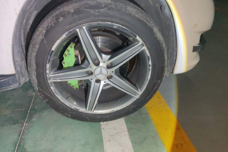Used Mercedes-Benz GLK-Class 2013 GLK 300 4MATIC Dynamic Edition Right Front Wheel Hub