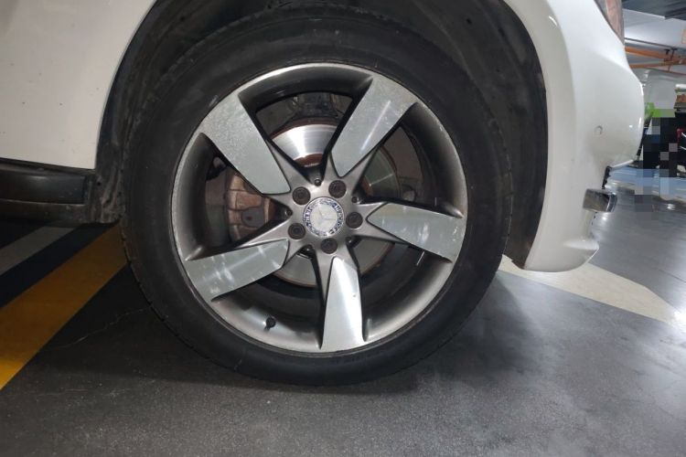 Used Mercedes-Benz GLK-Class 2013 GLK 300 4MATIC Dynamic Sunroof Model Right Front Wheel Hub