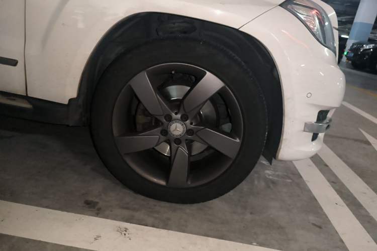 Used Mercedes-Benz GLK-Class 2013 GLK 300 4MATIC Dynamic Sunroof Model Right Front Wheel Hub