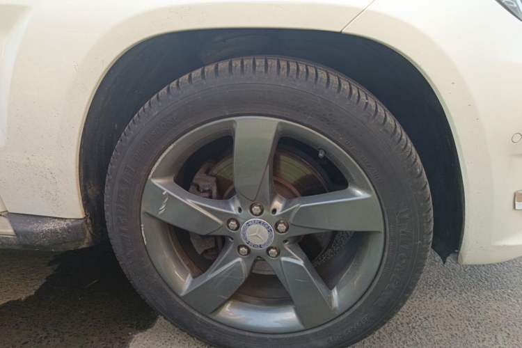 Used Mercedes-Benz GLK-Class 2013 GLK 300 4MATIC Dynamic Sunroof Model Right Front Wheel Hub