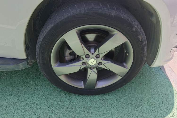 Used Mercedes-Benz GLK-Class 2013 GLK 300 4MATIC Dynamic Sunroof Model Right Front Wheel Hub